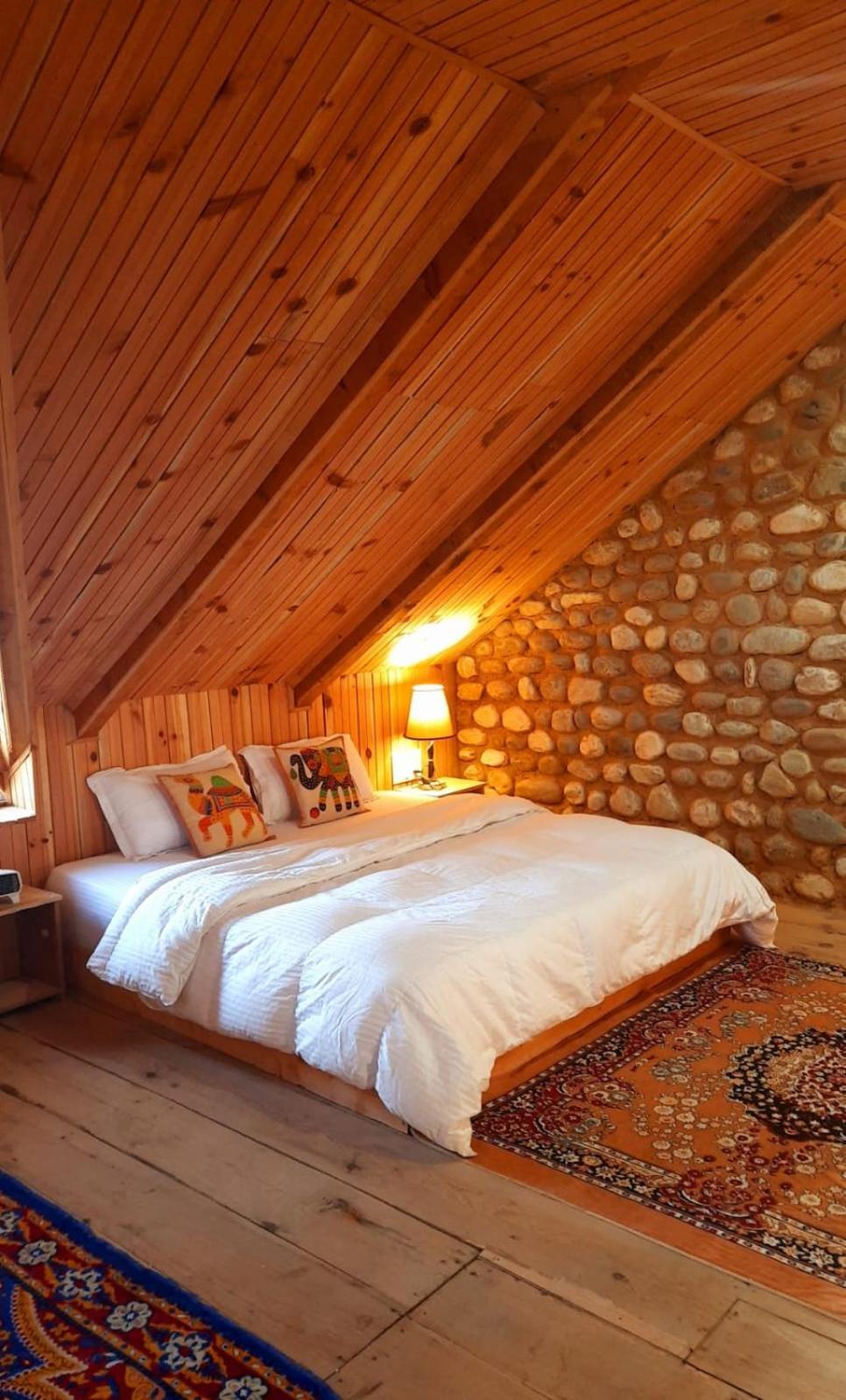 Ishan Log Huts-A Boutique Home Stay Banjar Екстер'єр фото