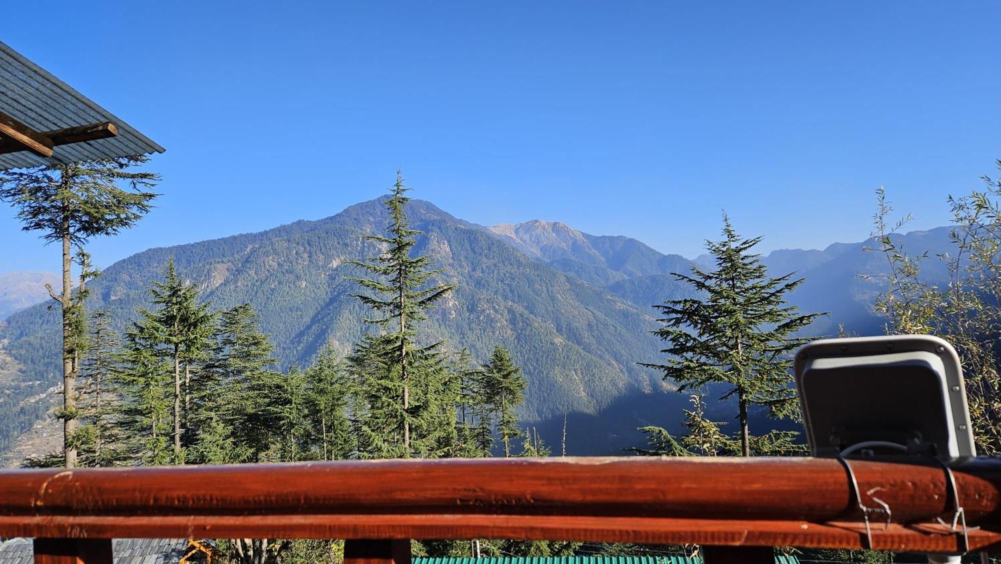 Ishan Log Huts-A Boutique Home Stay Banjar Екстер'єр фото