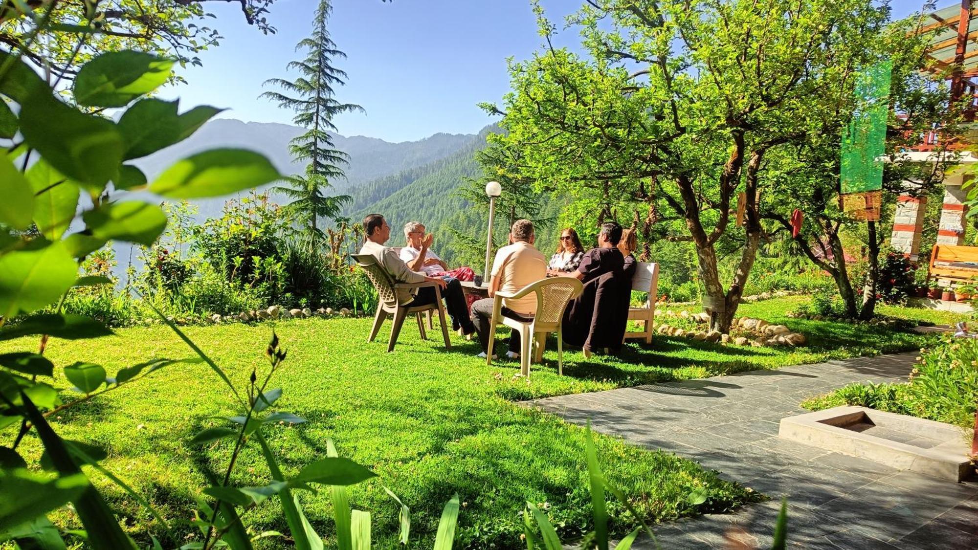 Ishan Log Huts-A Boutique Home Stay Banjar Екстер'єр фото