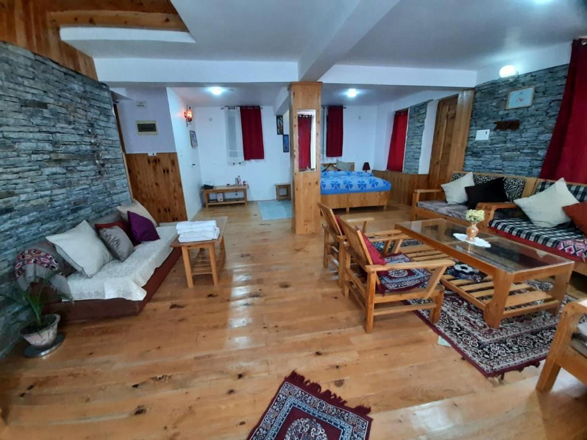 Ishan Log Huts-A Boutique Home Stay Banjar Екстер'єр фото